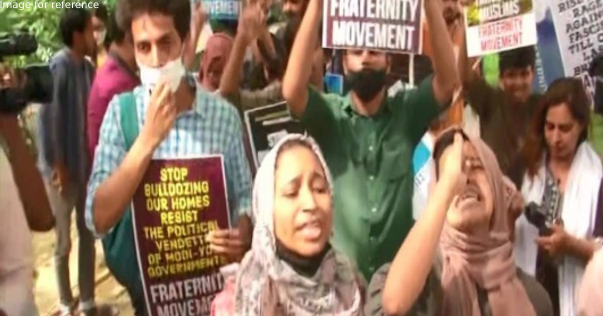 JNU students protest against demolition of Prayagraj violence accused Javed Ahmed's house